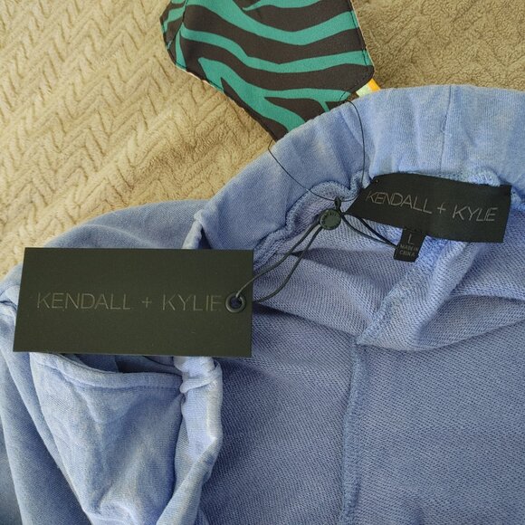 Kendall + Kyle Large Sweatpants - Picture 10 of 16